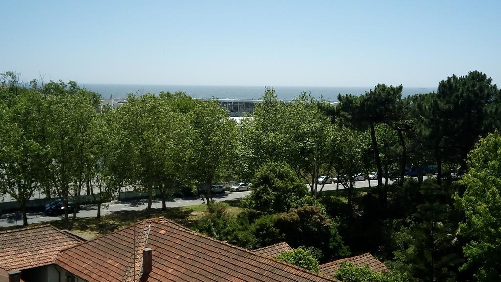 Porto'S City Park & Surf Beach Rooms Матозиньюш Экстерьер фото