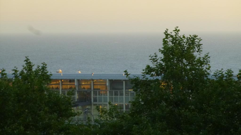 Porto'S City Park & Surf Beach Rooms Матозиньюш Экстерьер фото